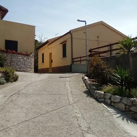 Sansone 费拉约港